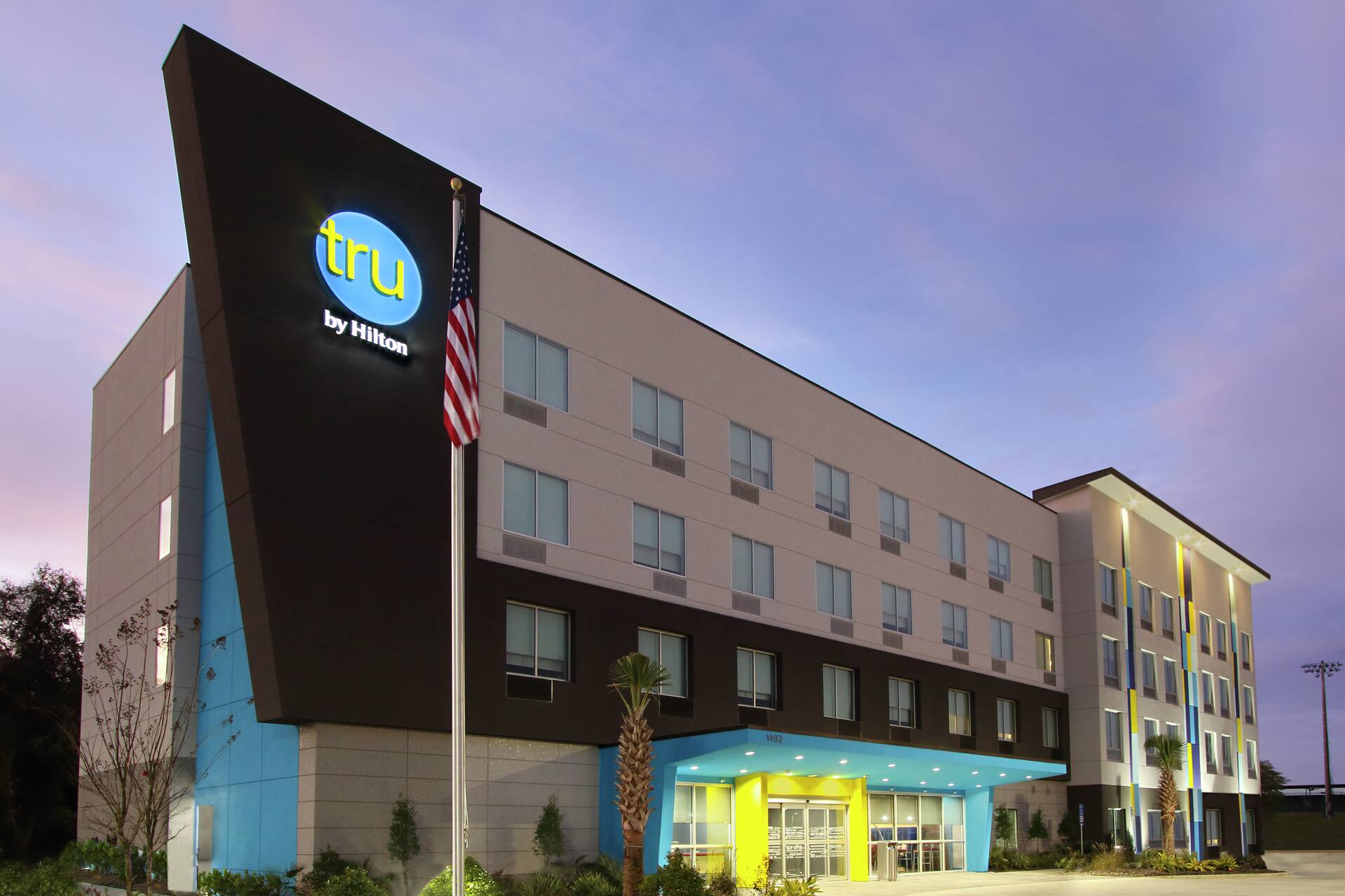 Tru by Hilton Bixby hotel exterior
