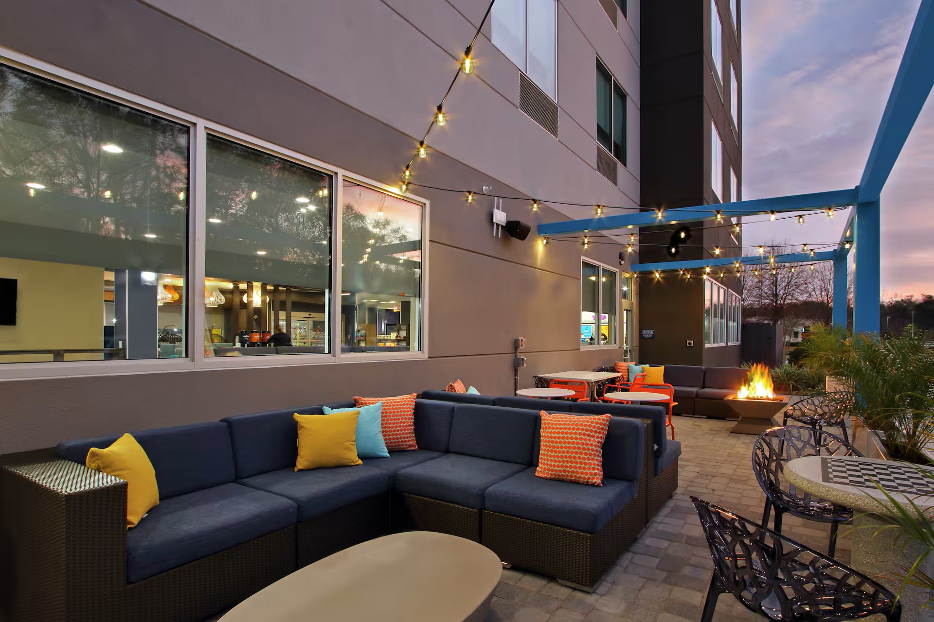 Tru by Hilton outdoor patio